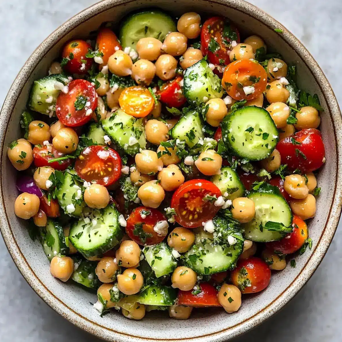 Kichererbsen-Gurken-Salat